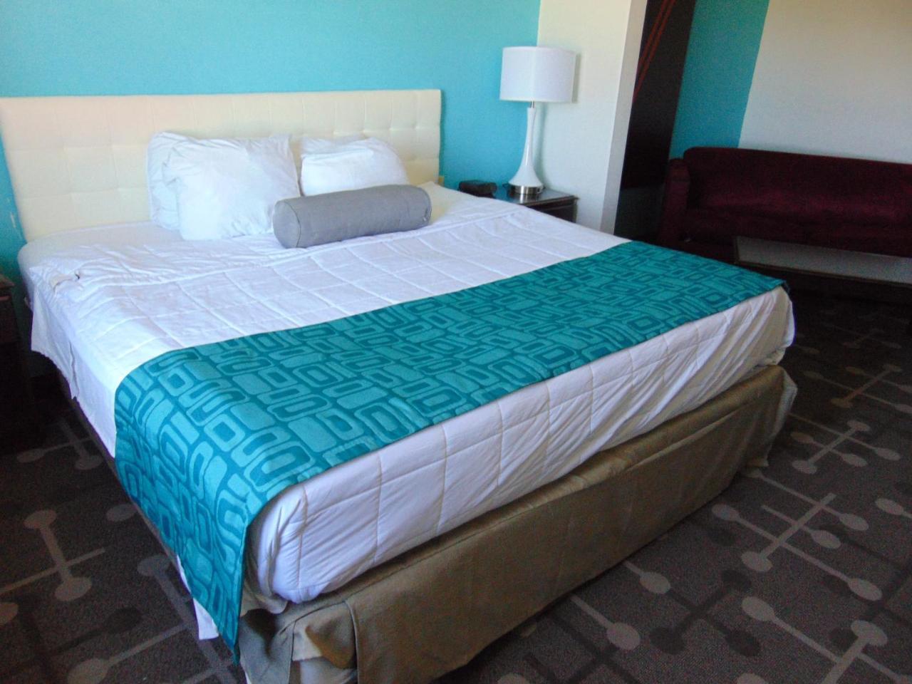Howard Johnson By Wyndham Lubbock Tx Exterior photo